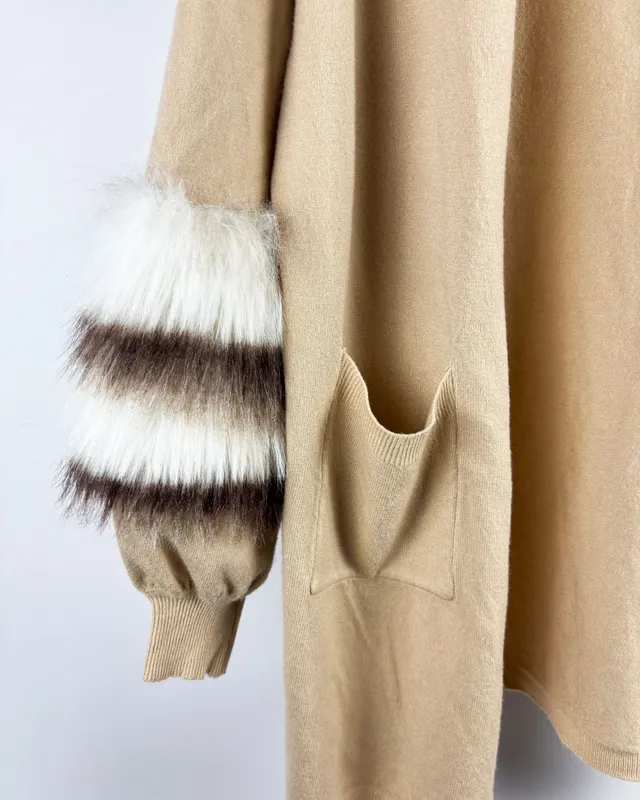 Saco beige mangas peludas antonelli