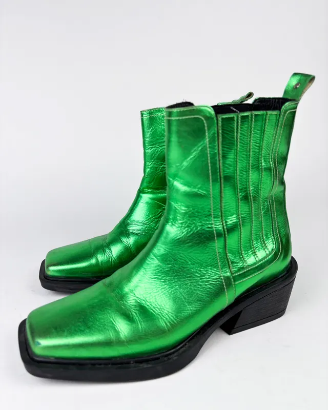 Botas verdes justa