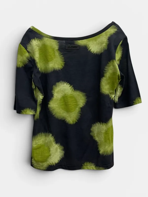 Remera estampada jazmin chebar