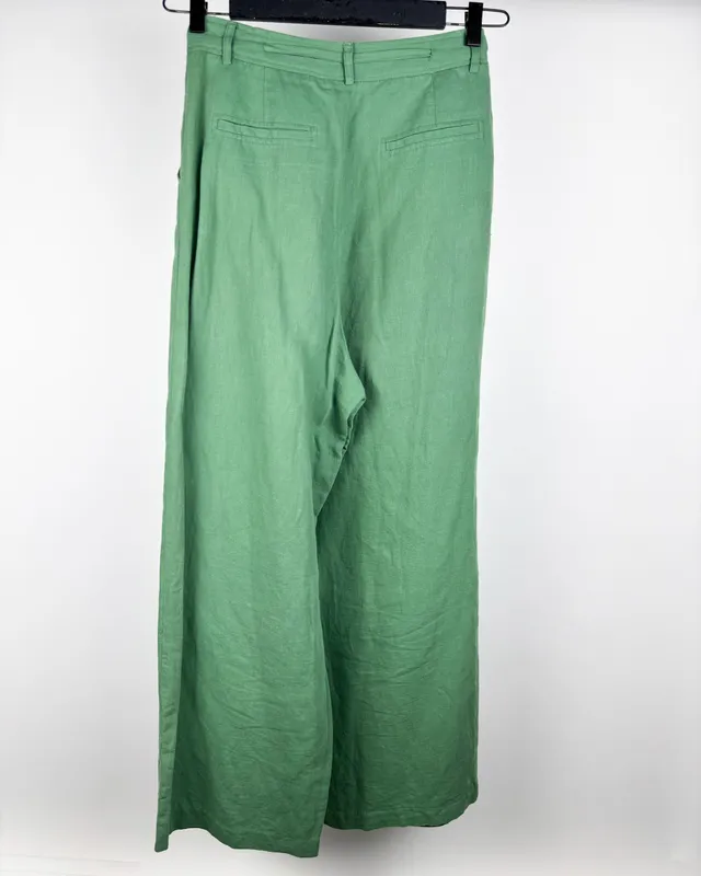 Pantalon verde zara