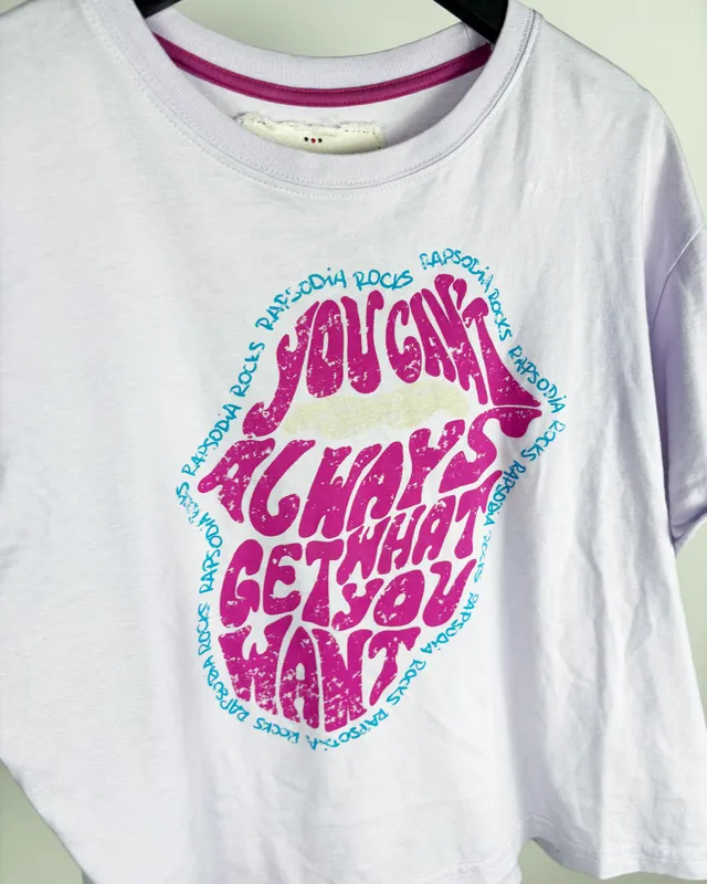 Remera lila c/estampa rapsodia