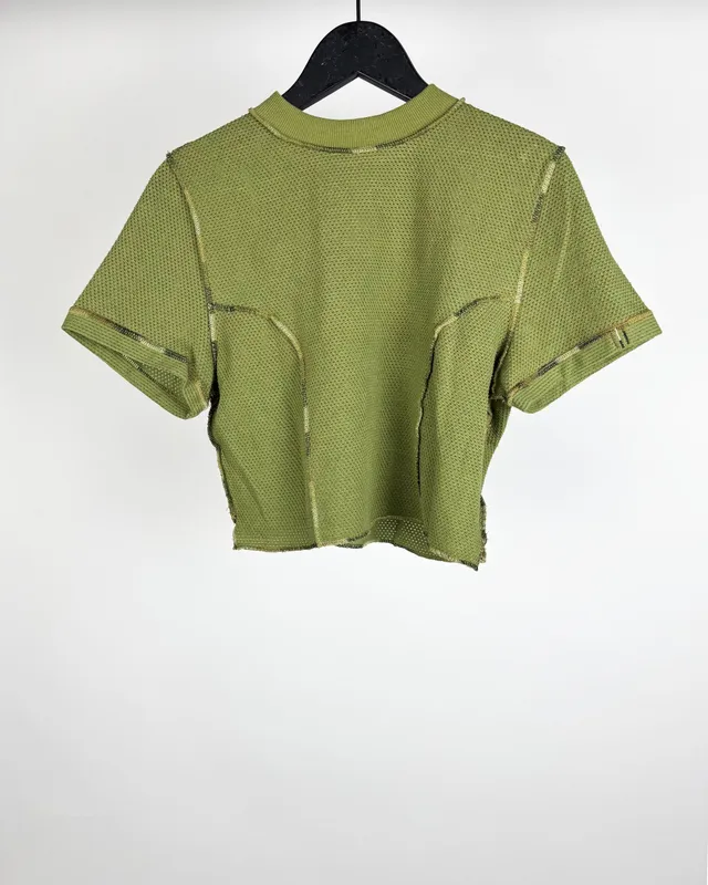 Remera verde crop bdg