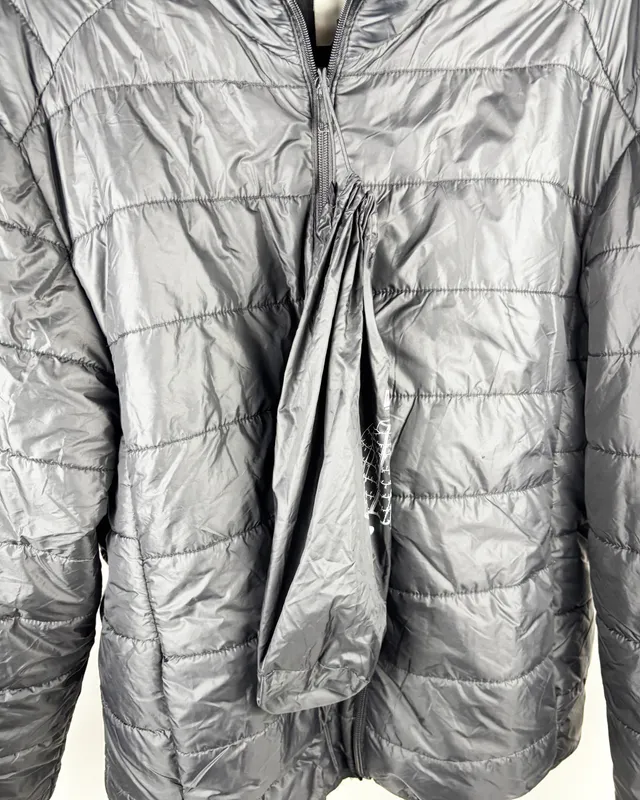 Campera nylon negra h&g