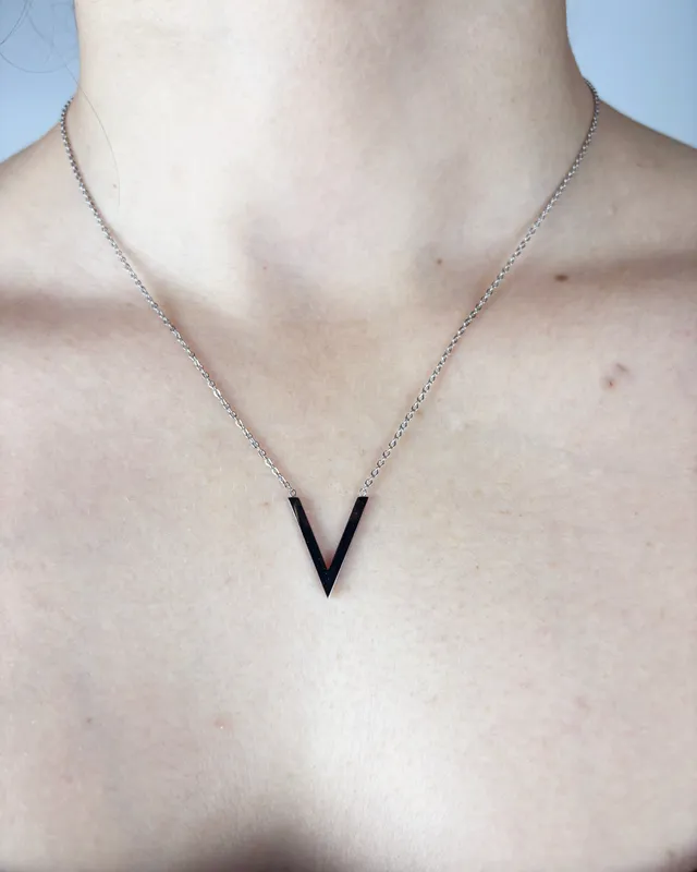 Collar plateado homini