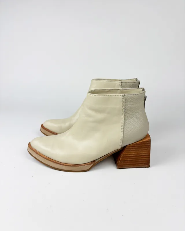 Botas beige vanitas