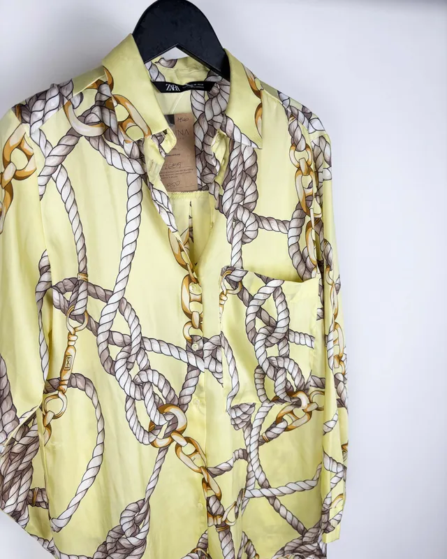Camisa ml amarilla satinada zara