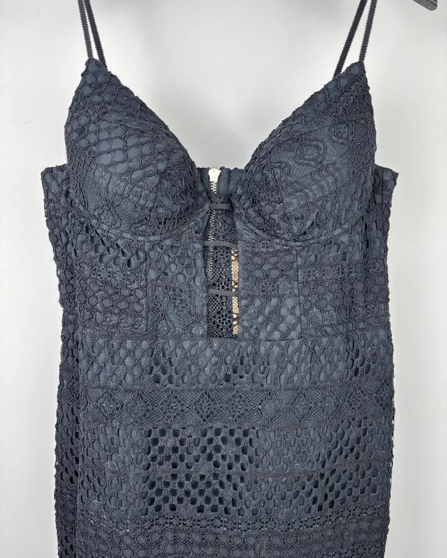 Vestido negro encaje animale