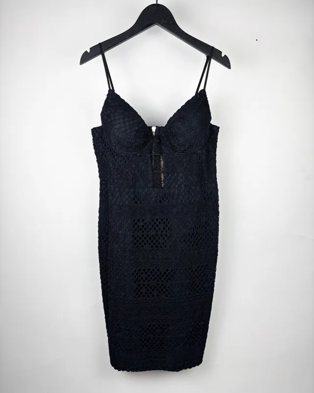 Vestido negro encaje animale