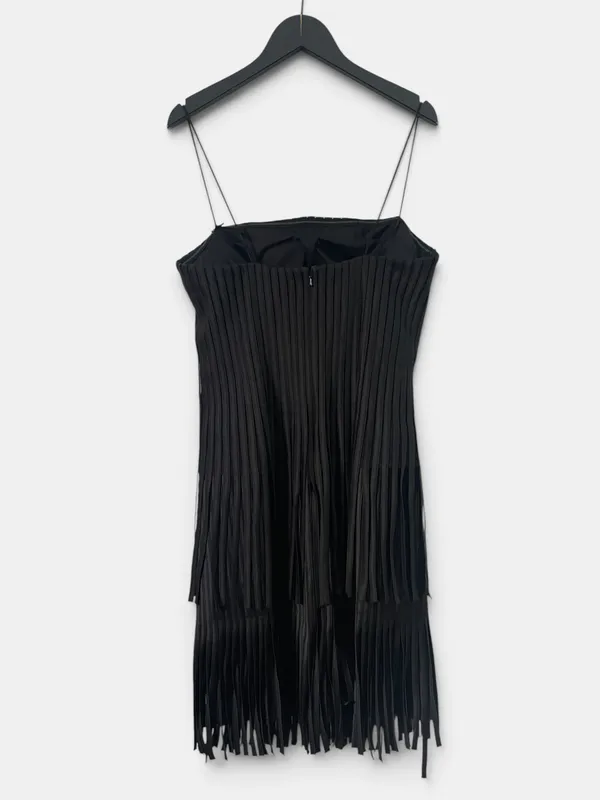 Vestido fiesta corto negro con flecos gracia