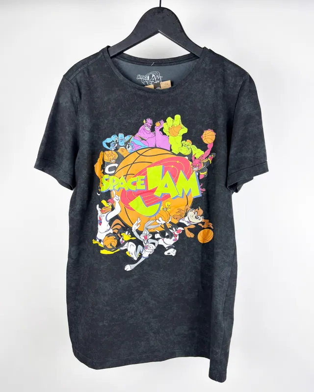 Remera negra space jam