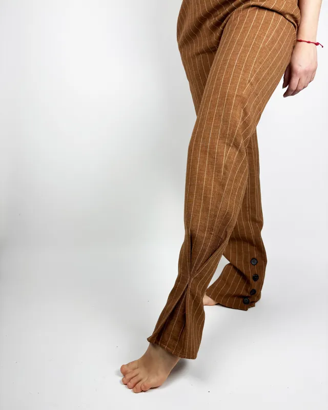 Pantalon marron rayas zara
