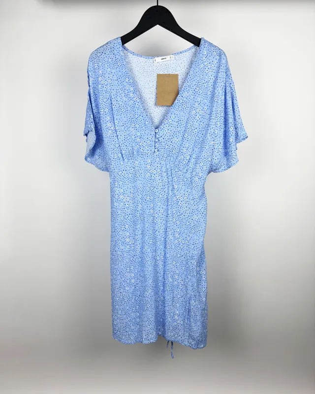 Vestido celeste mango