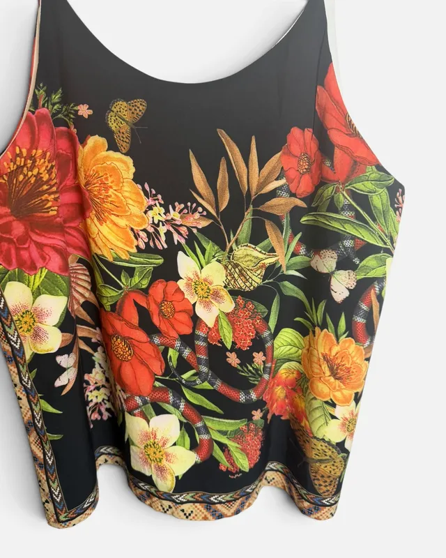 Musculosa estampada mais um