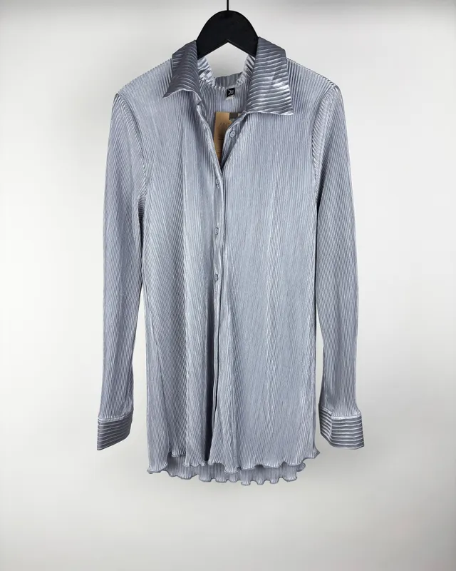 Camisa gris plisada indian