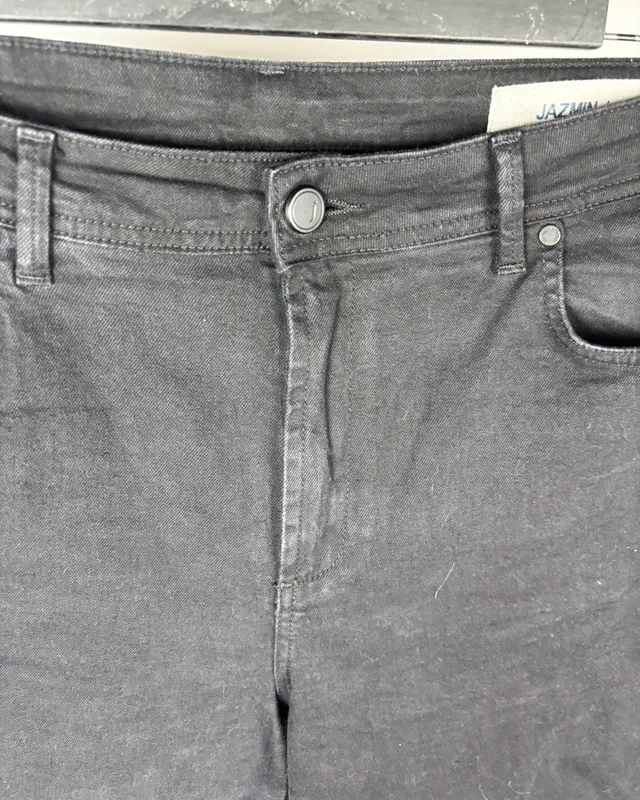 Jean negro jazmin chebar