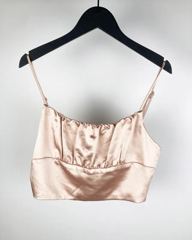 Top satinado rosa piel zara