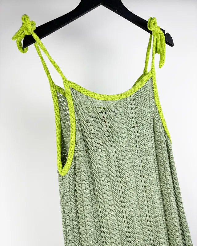 Vestido tejido verde hnad