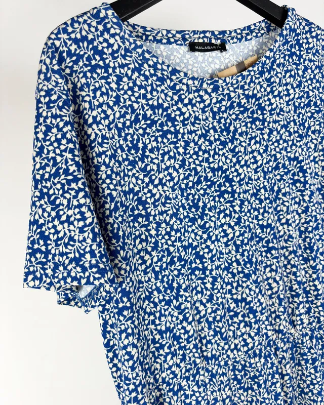 Vestido largo azul c/flores malabar