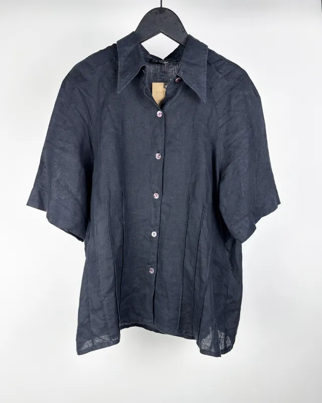 Camisa negra la opera