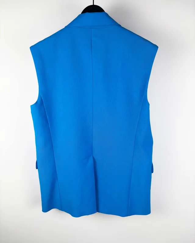 Chaleco celeste bershka