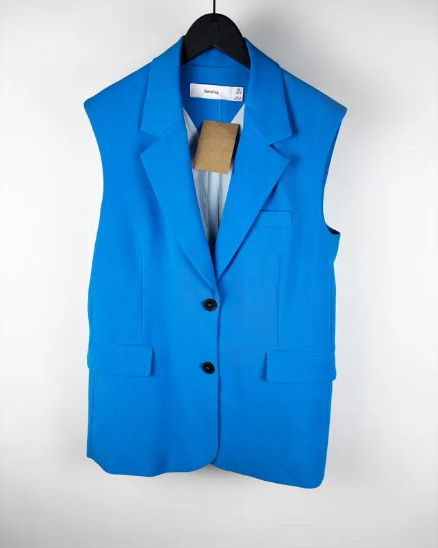 Chaleco celeste bershka