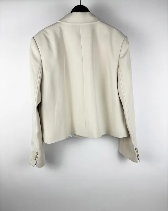 Blazer corto crudo zara