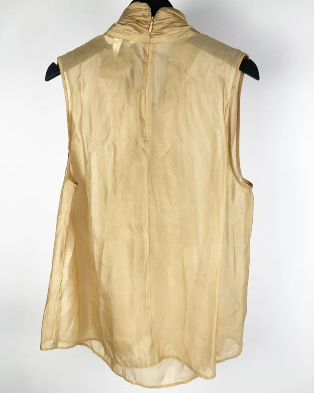 Blusa beige transparente c/jabot h&m