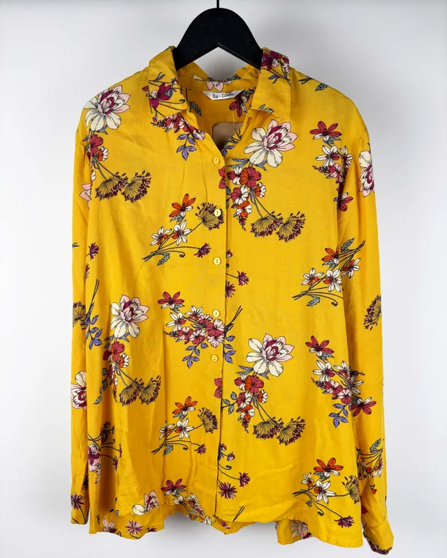 Camisa amarilla estampada lolita