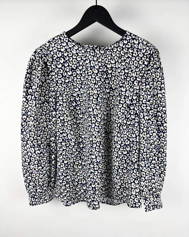 Blusa azul manchada indian