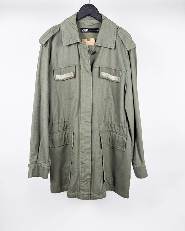 Campera verde militar c/strass zara