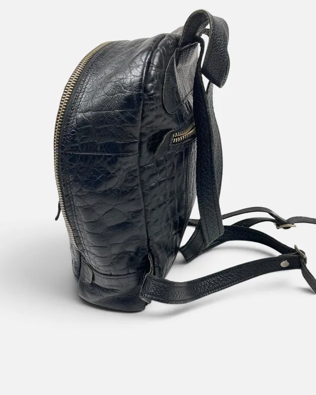 Mochila negra de cuero muss