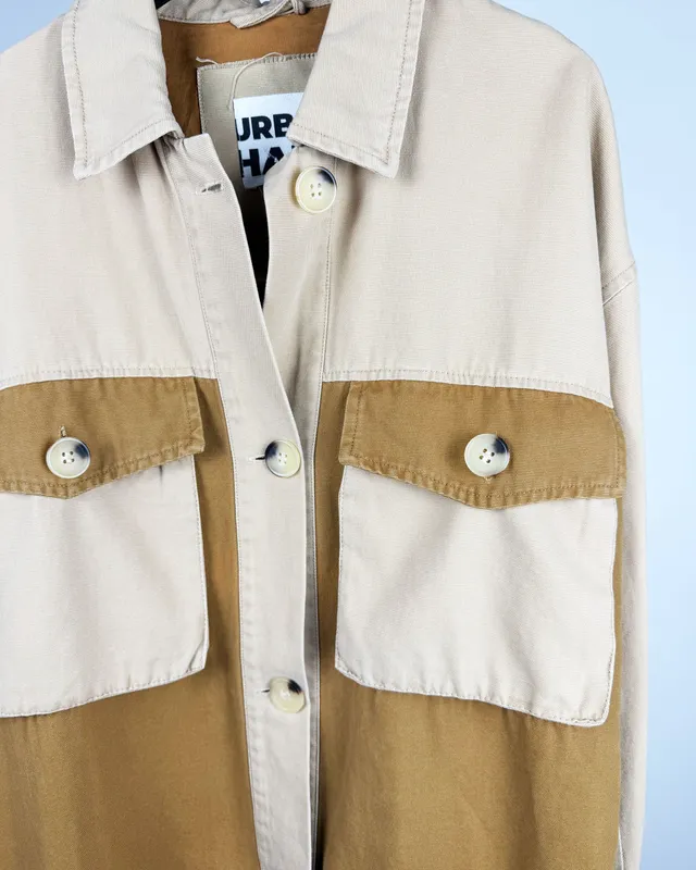 Sobre camisa beige urban haus
