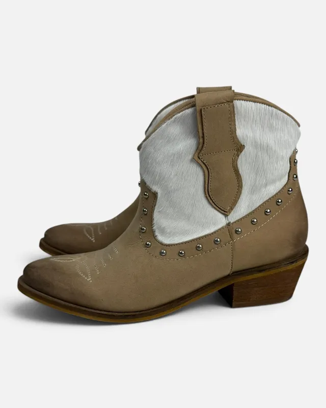 Botas beige y blanco avva