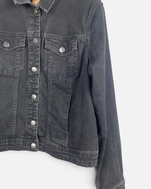 Campera negra de jean only
