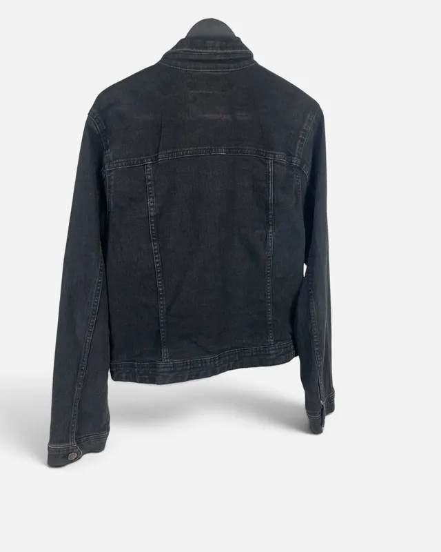 Campera negra de jean only