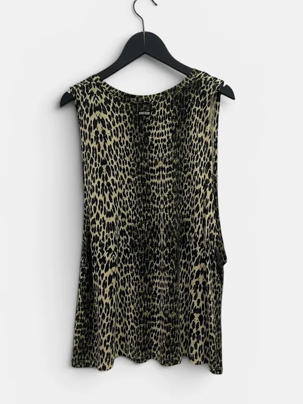 Musculosa animal print ay not dead