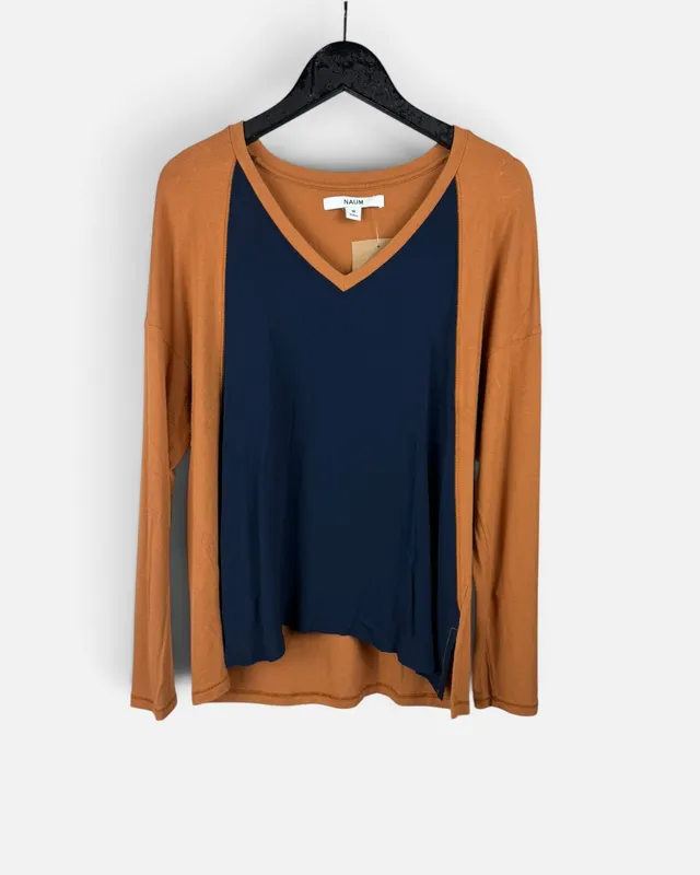 Remera combinada naum