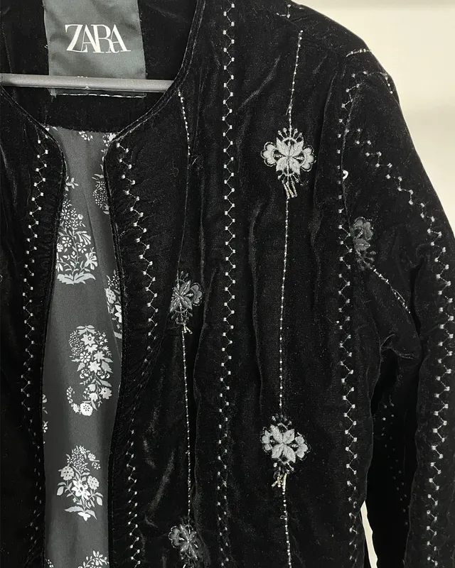 CHAQUETA TERCIOPELO BORDADA ZARA