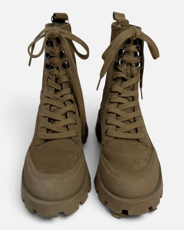 Borcegos beige zara