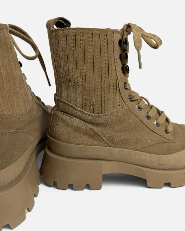 Borcegos beige zara