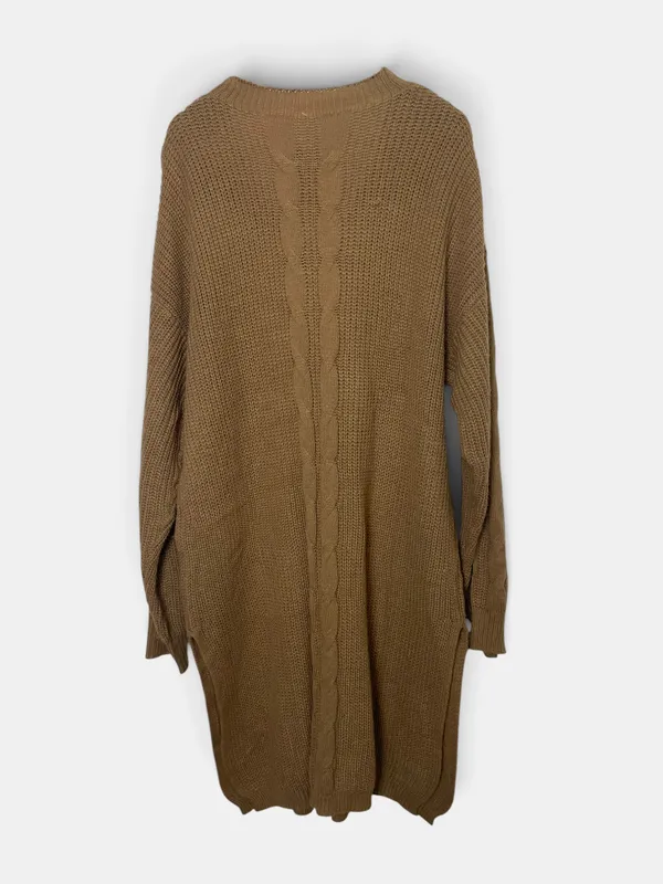 Vestido beige tejido sin marca