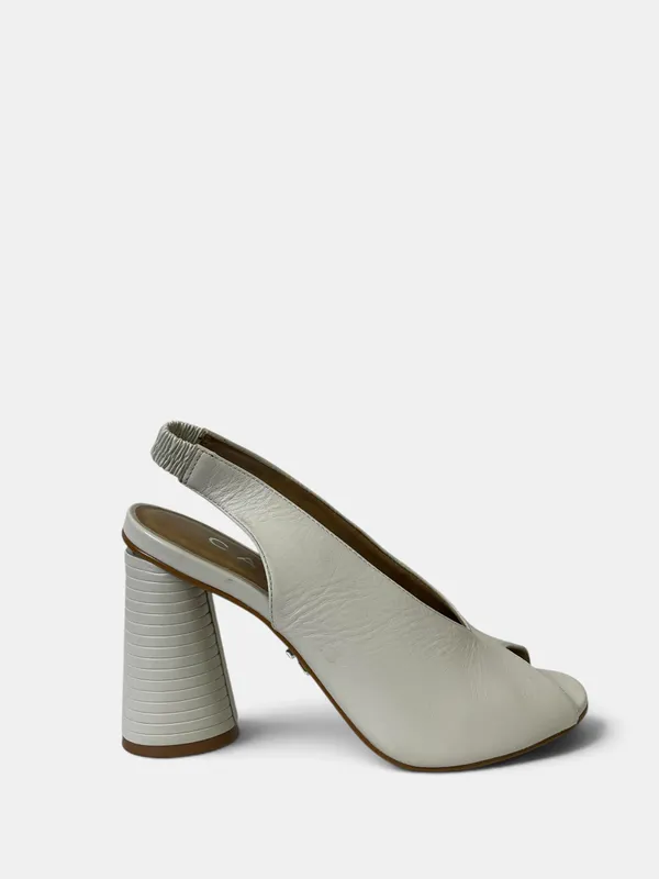 Sandalias boca de pez taco redondo carrano