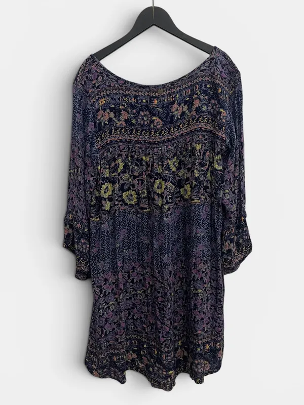 Vestido corto manga larga estampado billabong