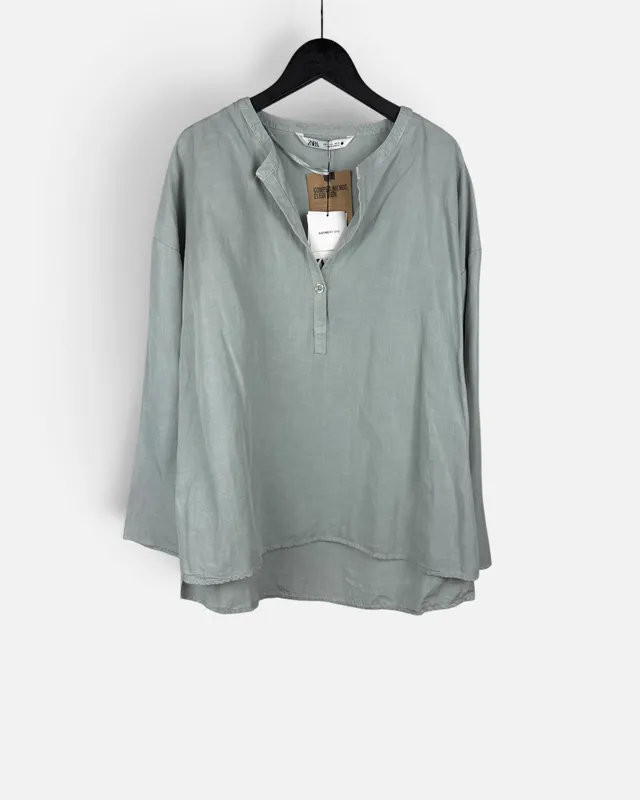 Blusa verde zara