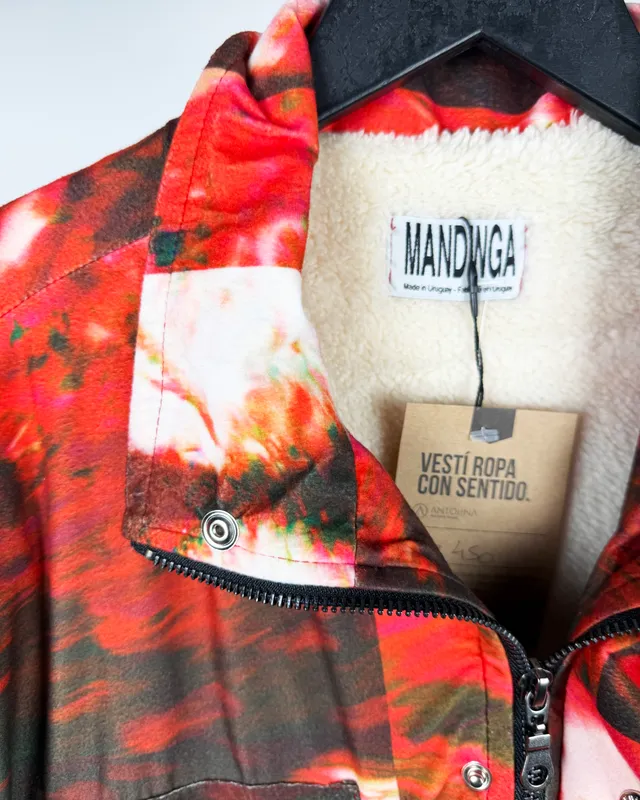 Campera naranaja Mandinga