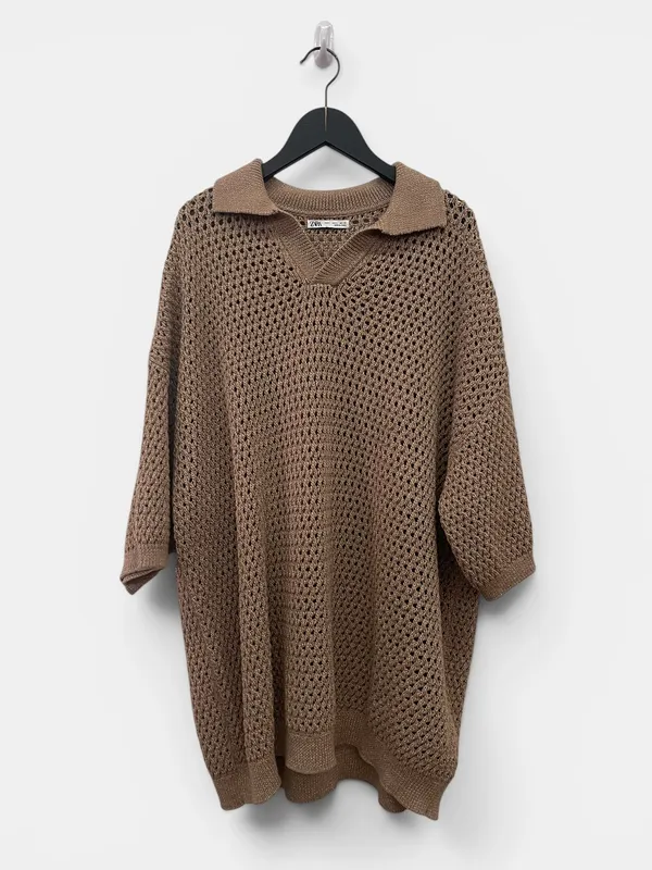 Vestido tejido calado cuello polo zara