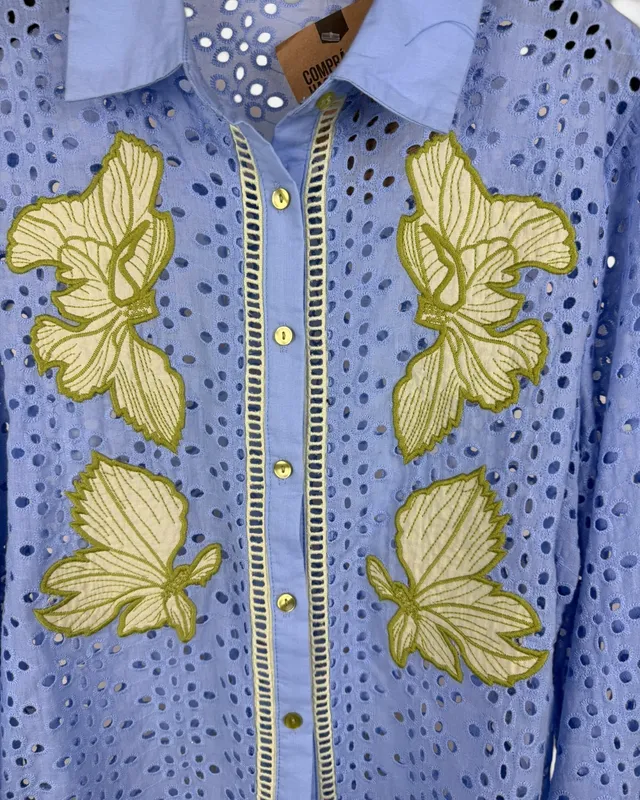 Blusa celeste brodey swaga