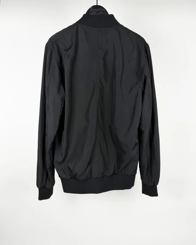 Campera negra bluesteel