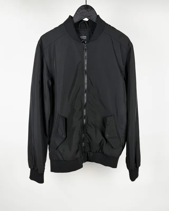 Campera negra bluesteel