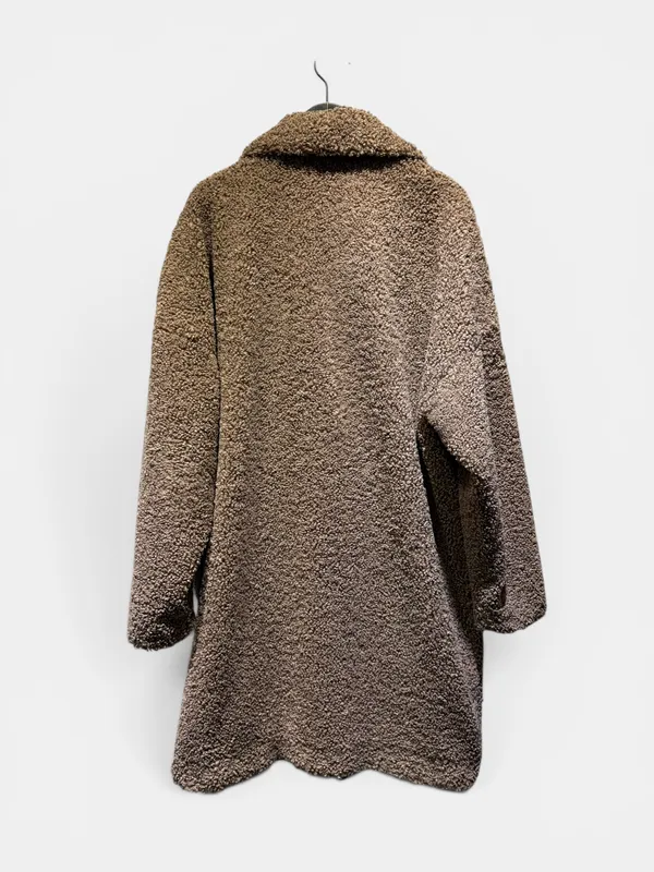 Tapado peludito camel zara